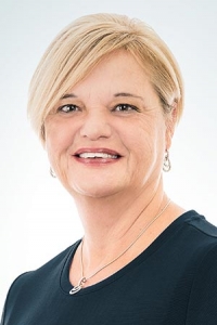 Diane Cousineau Diane Cousineau Technicienne comptable 200x300 - Diane Cousineau